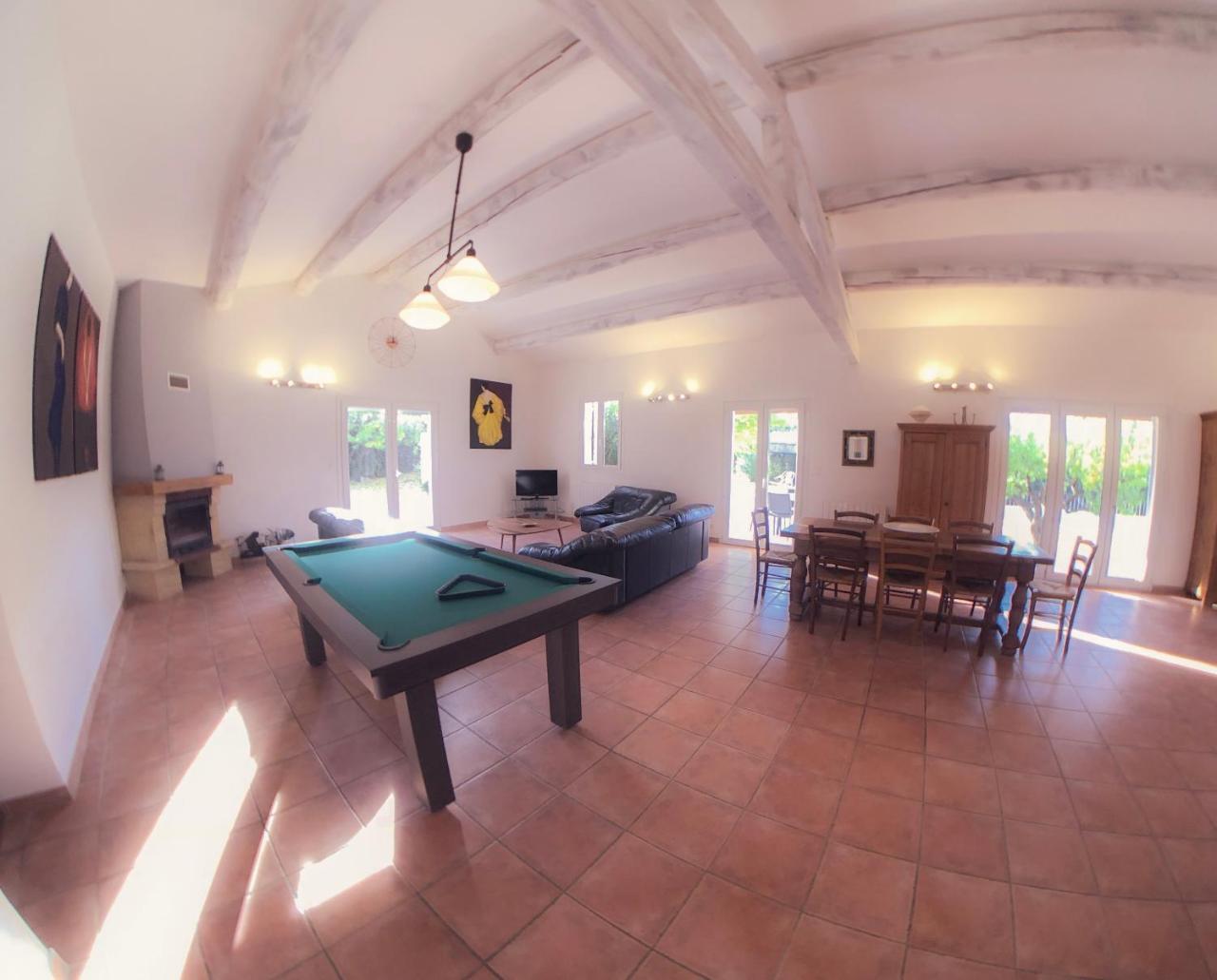 Villas De La Ferme Du Gros Noyer Malaucène Εξωτερικό φωτογραφία